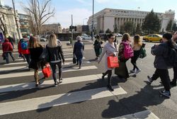 Vești de ultim moment despre pensiile și salariile pe 2025. Premierul Ilie Bolojan a făcut anunțul care afectează toți românii Vești de ultim moment despre pensiile și salariile pe 2025. Premierul Ilie Bolojan a făcut anunțul care afectează toți românii